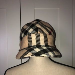 Wool Burberry hat